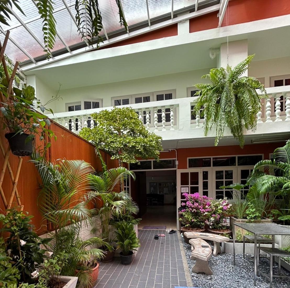 Vonden Garden By Merry V Bangkok Exterior foto