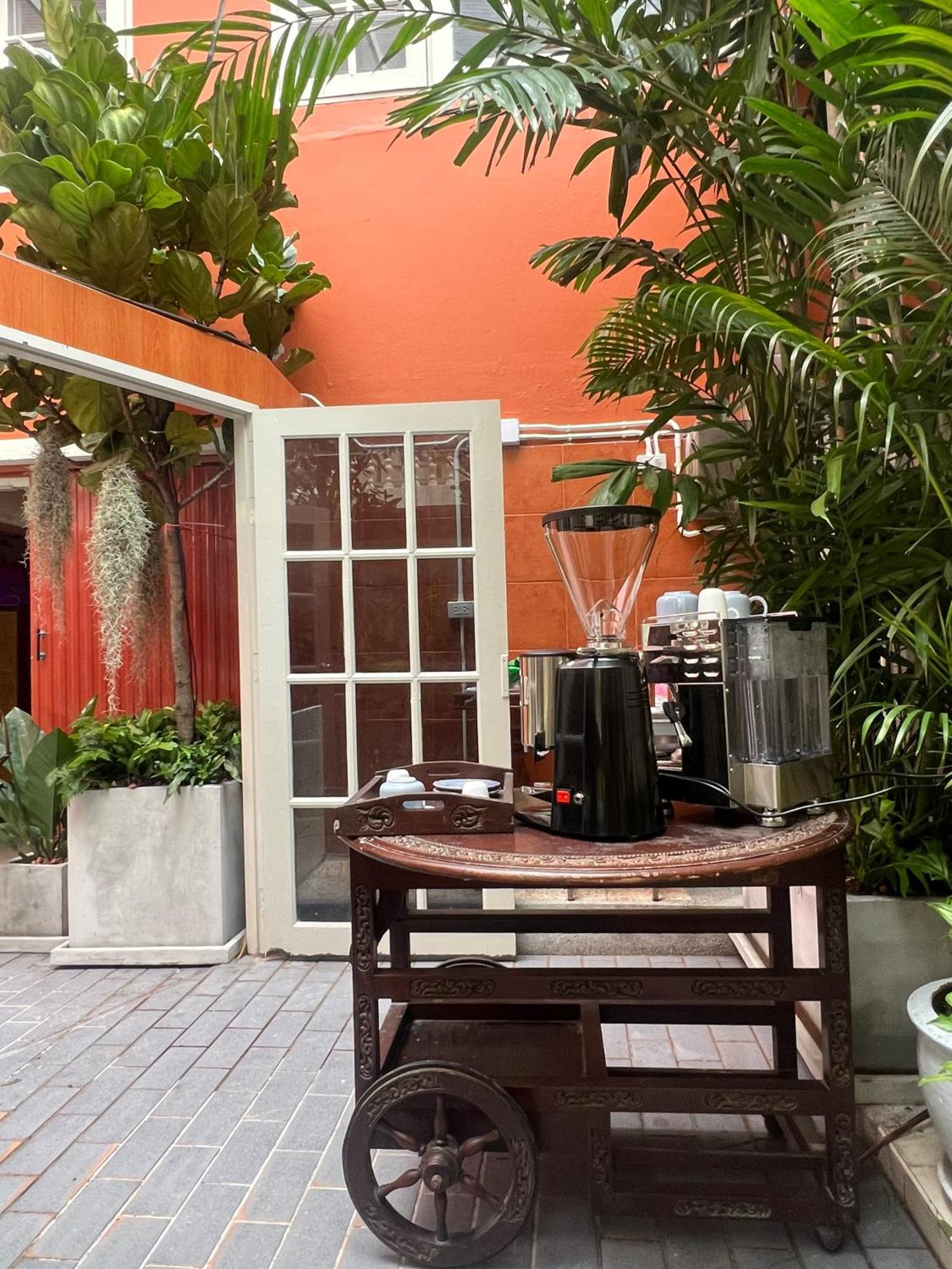Vonden Garden By Merry V Bangkok Exterior foto