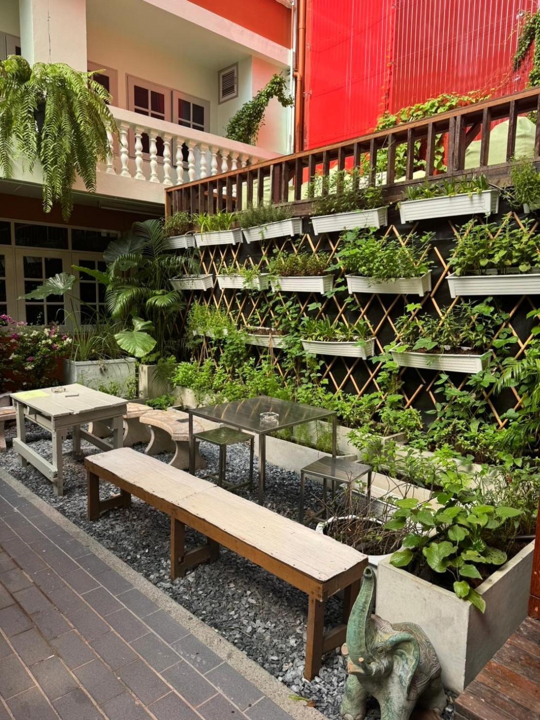 Vonden Garden By Merry V Bangkok Exterior foto