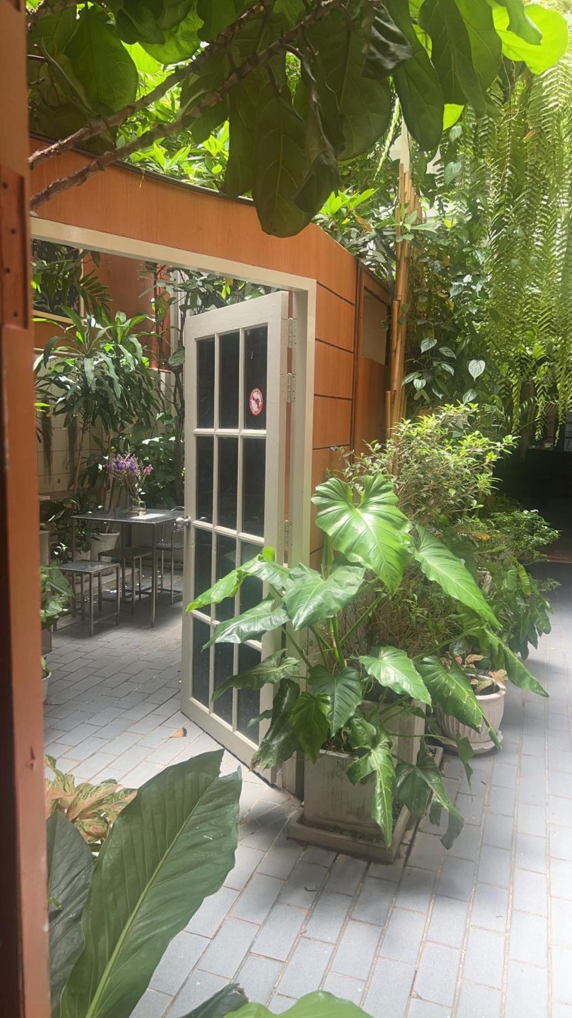 Vonden Garden By Merry V Bangkok Exterior foto